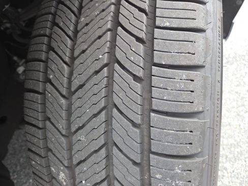 Used 2022 GMC Yukon XL Denali image 17