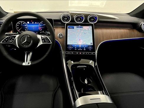 New 2025 Mercedes-Benz GLC 300 image 5