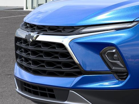 New 2026 Chevrolet Blazer LT AWD/4WD image 13