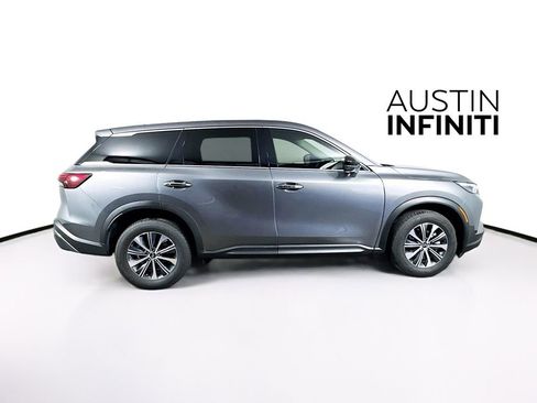 Certified 2025 INFINITI QX60 Pure image 10
