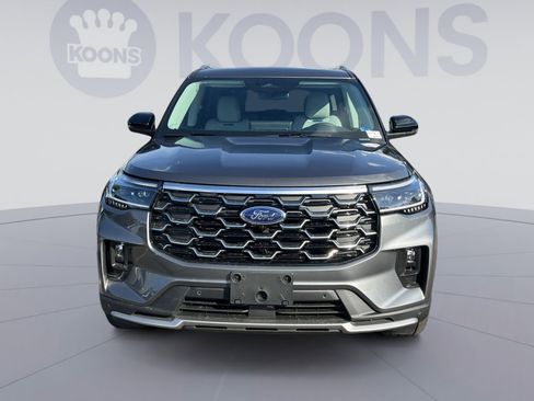 New 2026 Ford Explorer Platinum AWD/4WD image 4