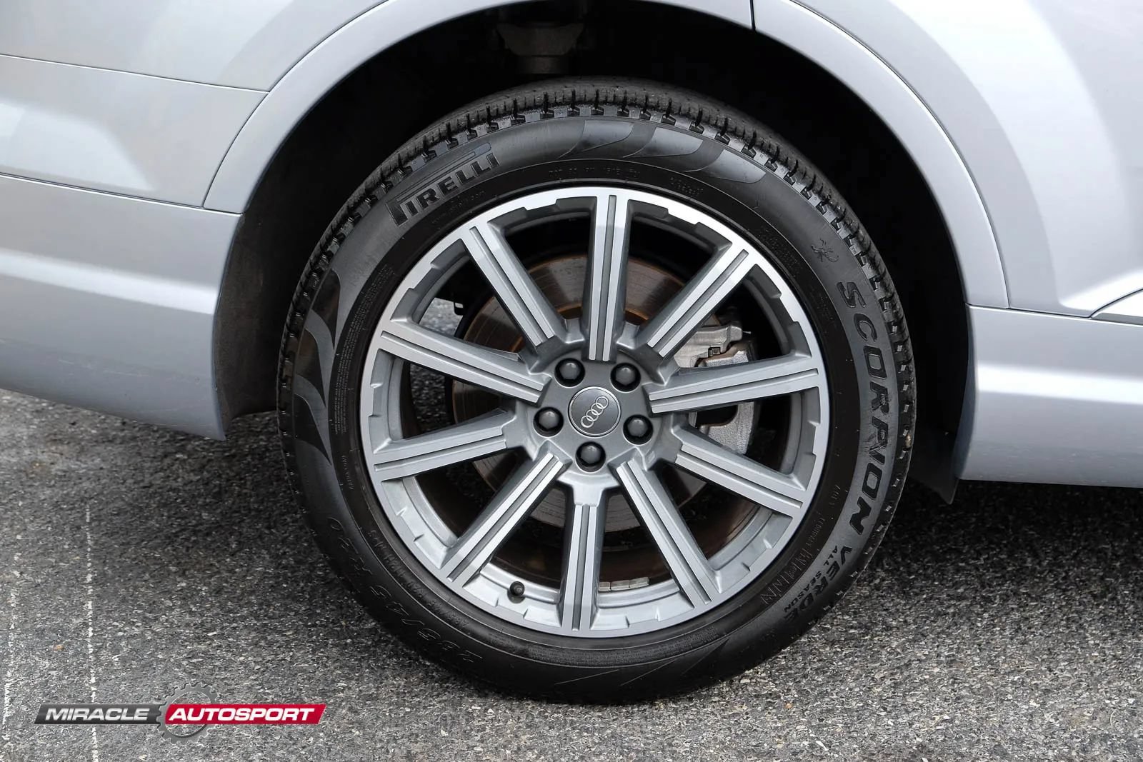 Used 2018 Audi Q7 3.0T Prestige AWD/4WD image 11