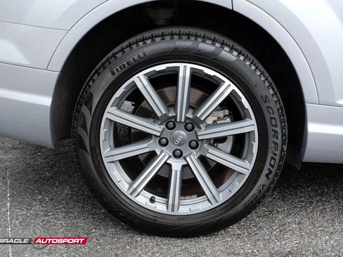 Used 2018 Audi Q7 3.0T Prestige AWD/4WD image 11