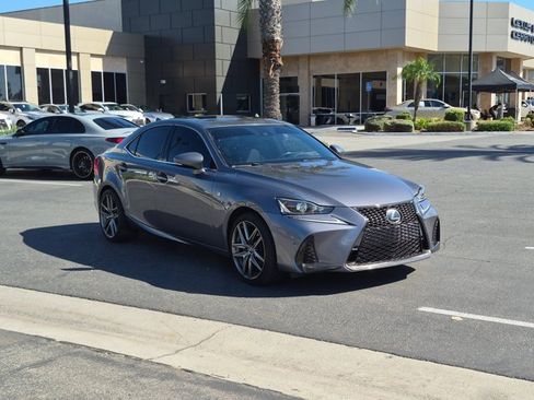 Used 2019 Lexus IS 350 F Sport w/ F Sport Package RWD image 3