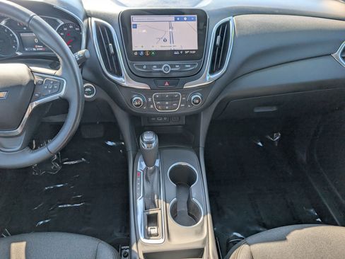 Used 2021 Chevrolet Equinox LT AWD/4WD image 19