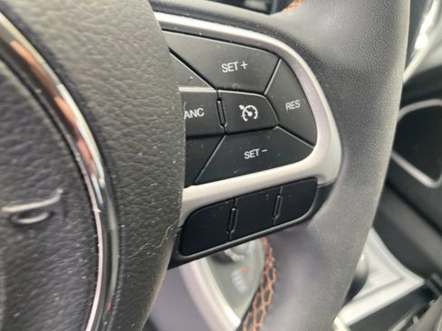 Used 2021 Jeep Compass Latitude AWD/4WD image 43