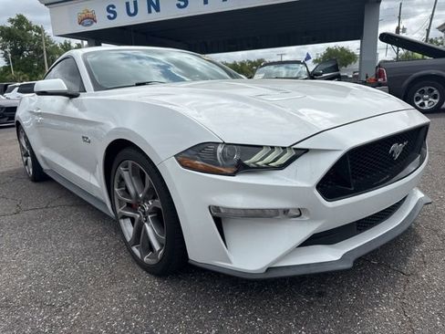 Used 2019 Ford Mustang GT Premium image 4
