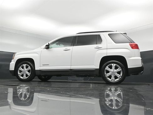 Used 2017 GMC Terrain SLE w/ Driver Alert Package I FWD image 34