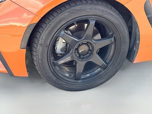 Used 2023 Toyota GR86 10th Anniversary SE RWD image 28