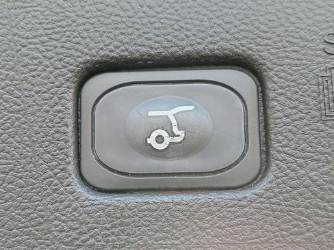 Certified 2024 Ford Edge ST w/ Equipment Group 401A image 8