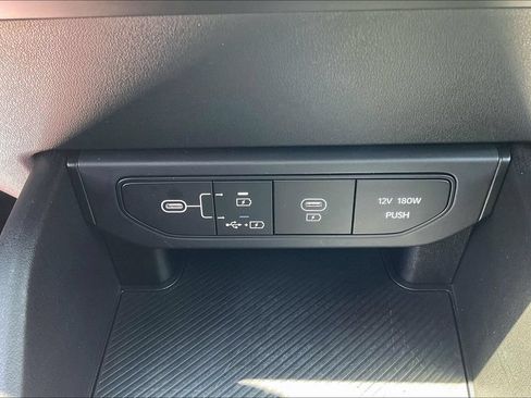 Used 2025 Kia K4 FWD image 32