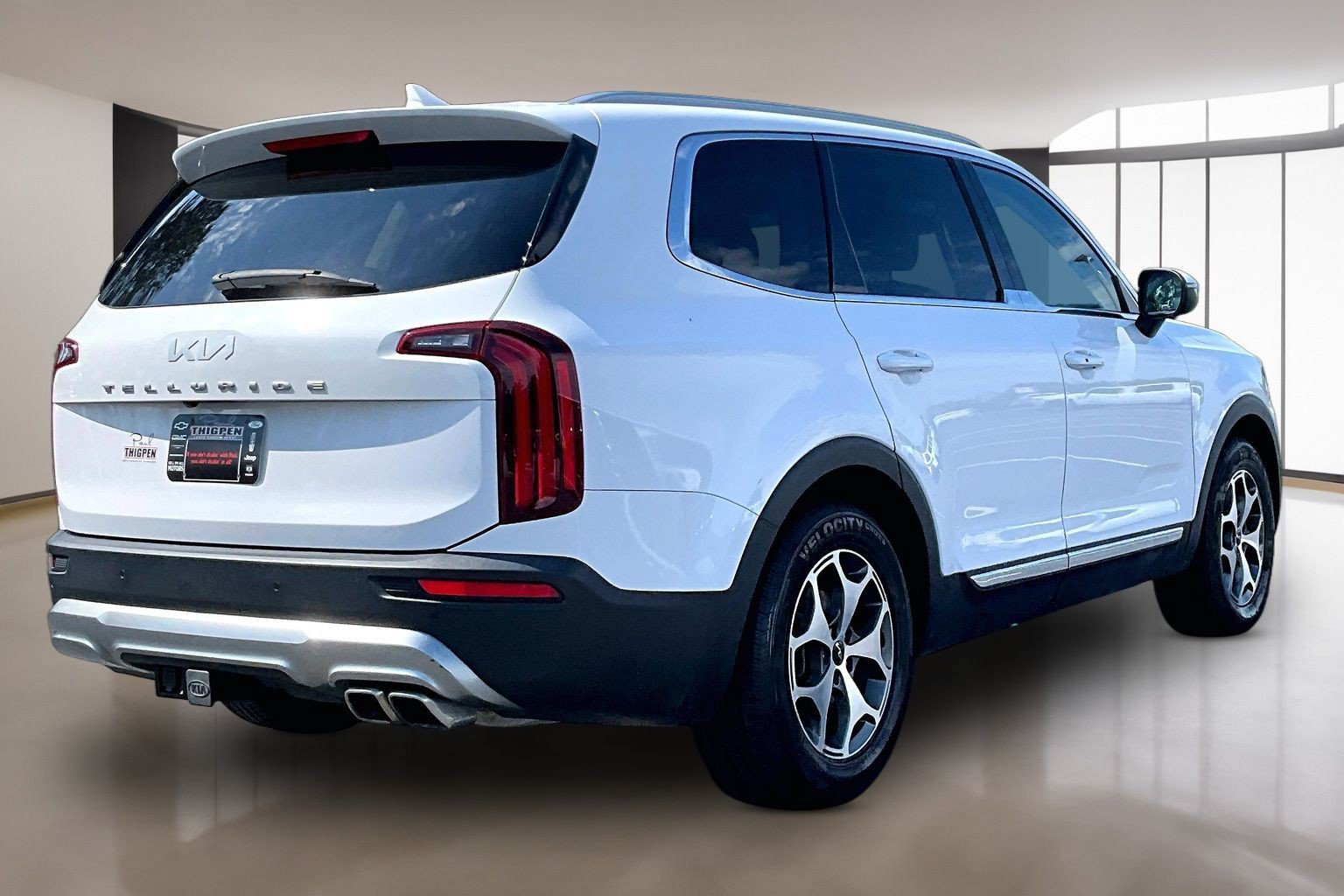 Used 2022 Kia Telluride EX w/ Towing Package FWD image 7