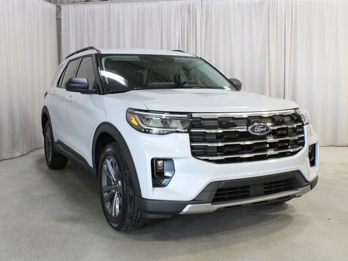 New 2026 Ford Explorer Active w/ Active Comfort Package AWD/4WD image 39