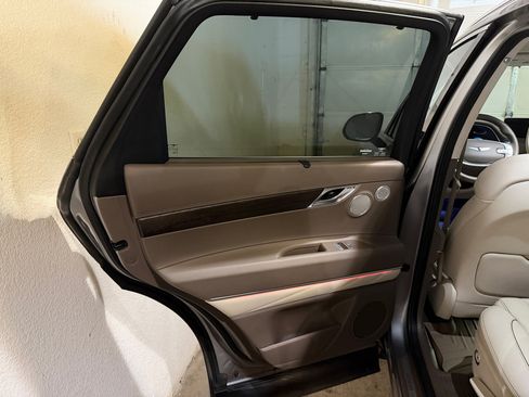 Used 2023 Genesis GV80 3.5T Advanced + w/ Cargo Package image 12