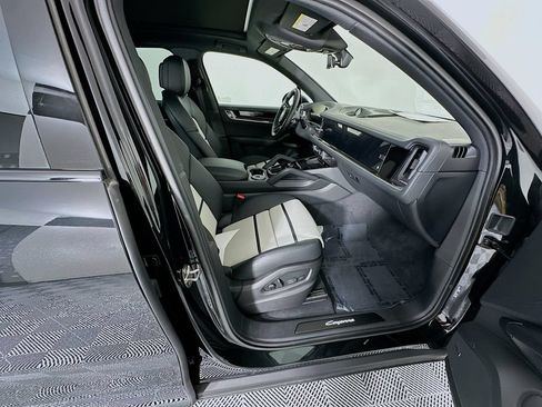 New 2026 Porsche Cayenne AWD/4WD image 29