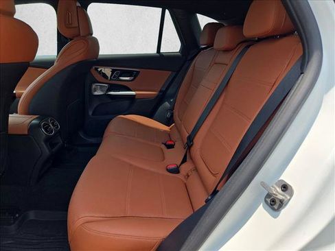 Used 2024 Mercedes-Benz GLC 300 image 15