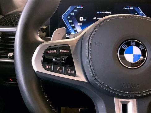 Certified 2025 BMW X7 M60i AWD/4WD image 23