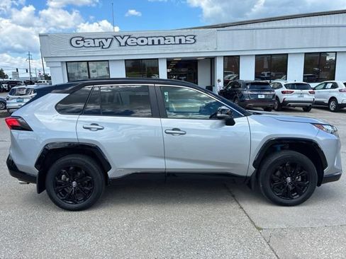 Used 2023 Toyota RAV4 XSE AWD/4WD image 12