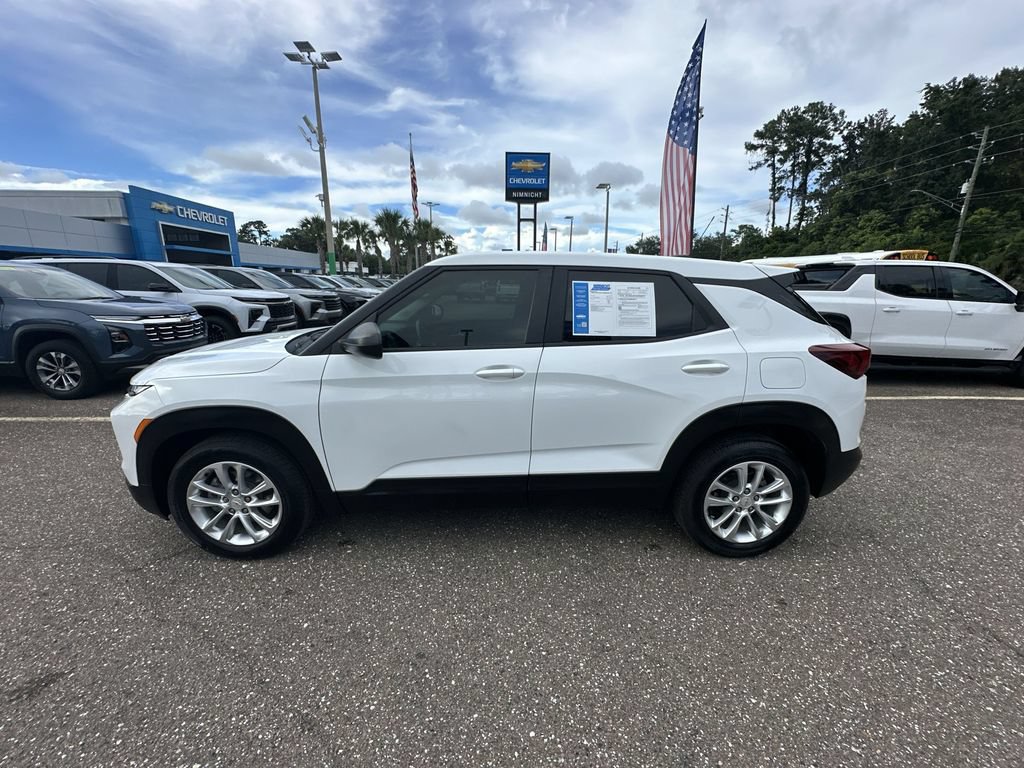 Used 2024 Chevrolet TrailBlazer LS w/ LS Convenience Package FWD image 13