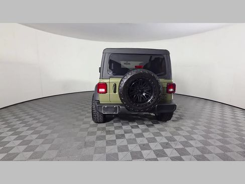 Used 2025 Jeep Wrangler Sport AWD/4WD image 44