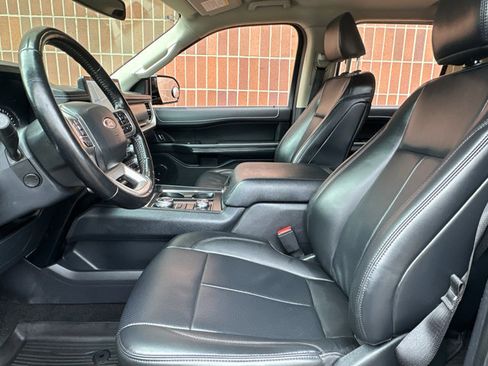 Used 2024 Ford Expedition Max XLT image 25