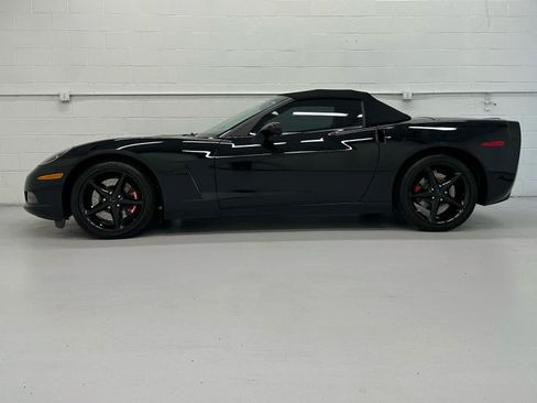 Used 2013 Chevrolet Corvette Convertible RWD image 10