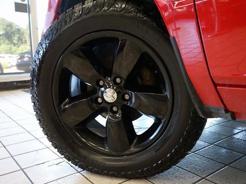 Used 2018 RAM 1500 Classic SLT image 42