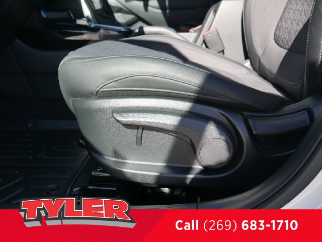 Used 2024 Kia Seltos X-Line AWD/4WD image 19