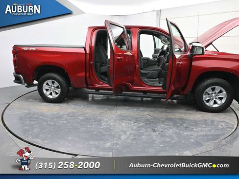 Used 2021 Chevrolet Silverado 1500 LT image 39