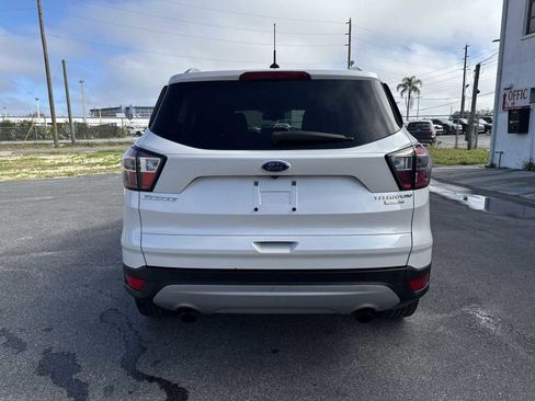 Used 2017 Ford Escape Titanium image 13