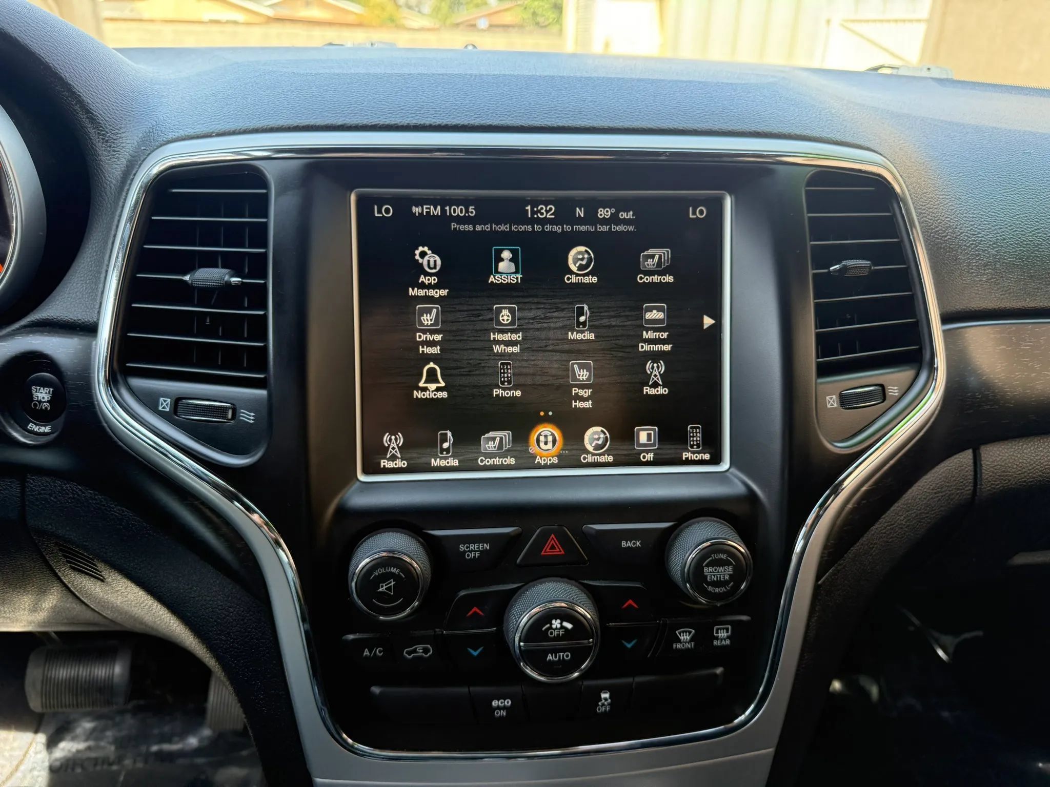 Used 2015 Jeep Grand Cherokee Altitude RWD image 27