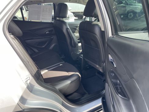 Used 2018 Buick Encore Preferred AWD/4WD image 26