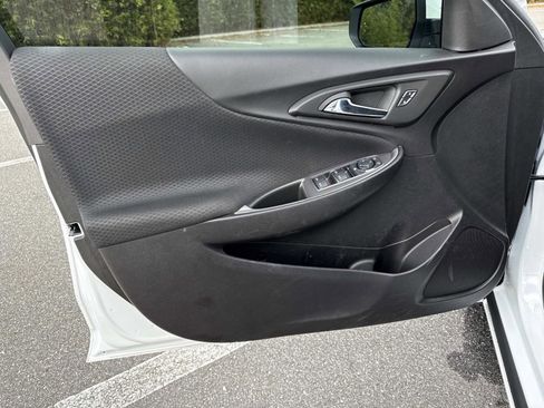 Used 2024 Chevrolet Malibu RS image 17