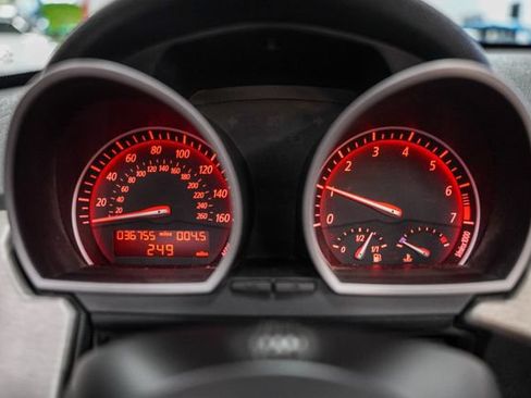 Used 2005 BMW Z4 3.0i RWD image 4