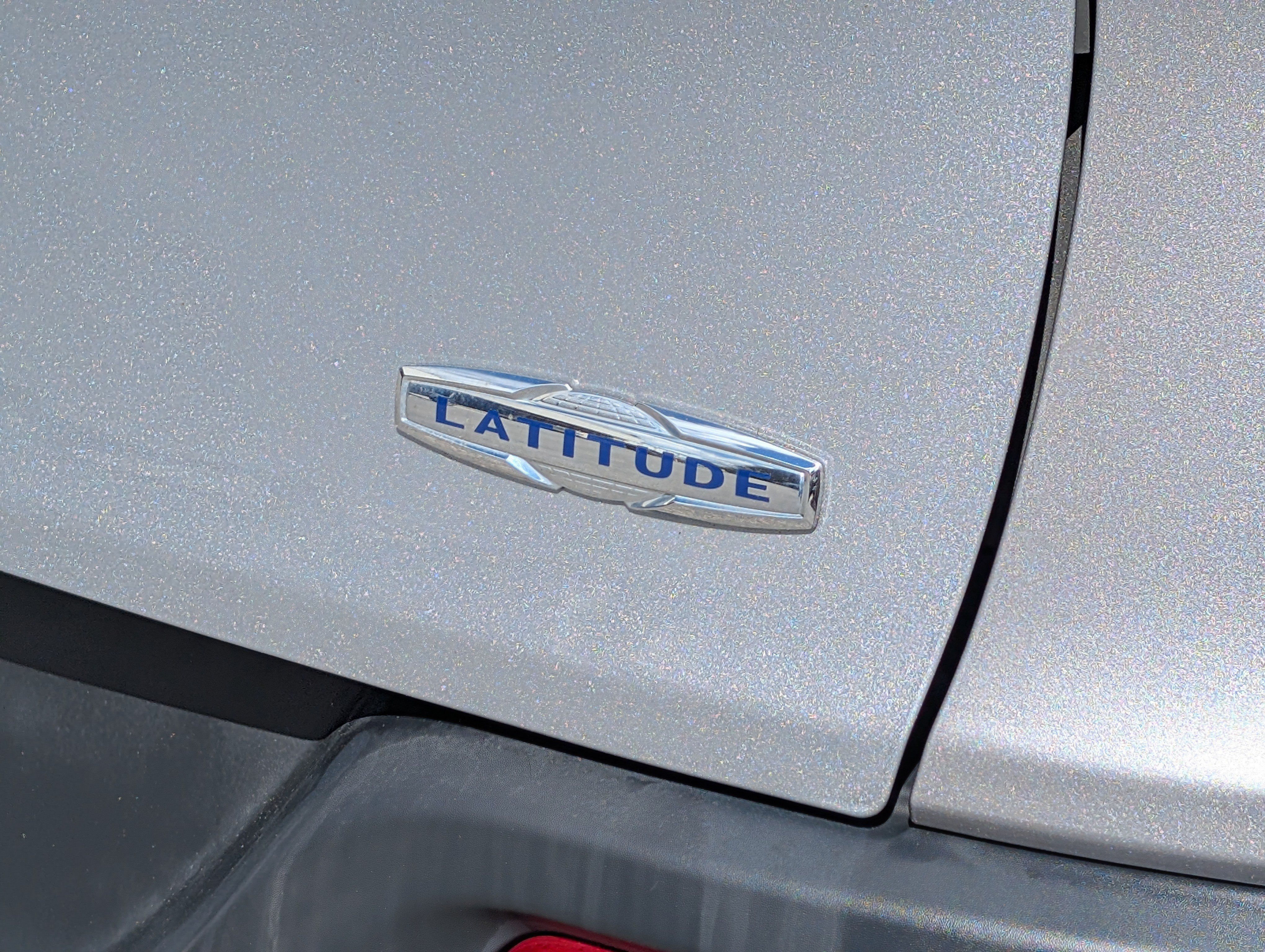 Used 2014 Jeep Cherokee Latitude AWD/4WD image 10