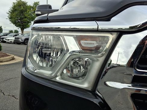 Used 2021 RAM 1500 Big Horn AWD/4WD image 9