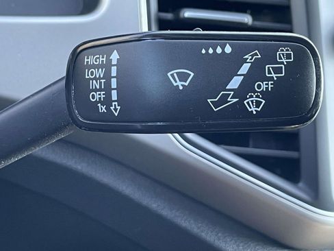 Used 2019 Volkswagen Atlas SE FWD image 27