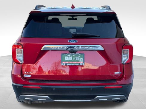 Used 2020 Ford Explorer XLT w/ Equipment Group 202A image 8