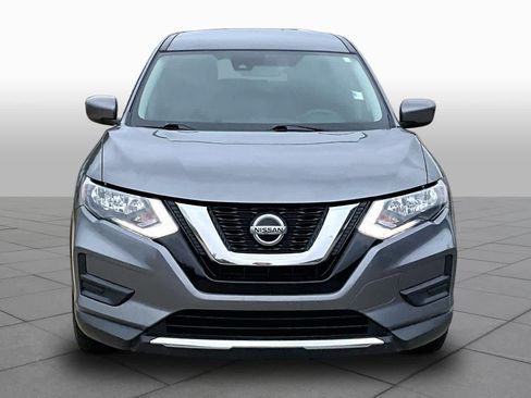 Used 2019 Nissan Rogue S FWD image 4