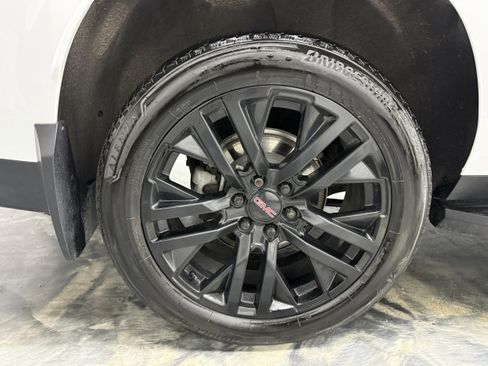 Used 2023 GMC Yukon XL Denali w/ LPO, Floor Liner Package AWD/4WD image 32