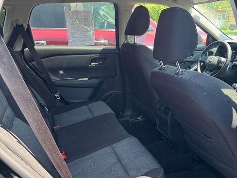 Used 2025 Nissan Rogue SV AWD/4WD image 13