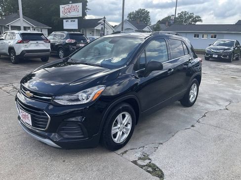 Used 2019 Chevrolet Trax LT w/ LT Convenience Package FWD image 7