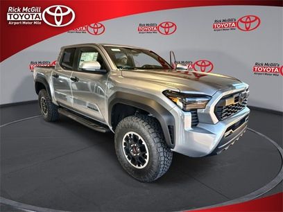 New 2025 Toyota Tacoma SR5
