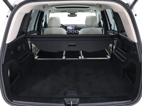 Used 2022 Mercedes-Benz GLB 250 4MATIC image 31