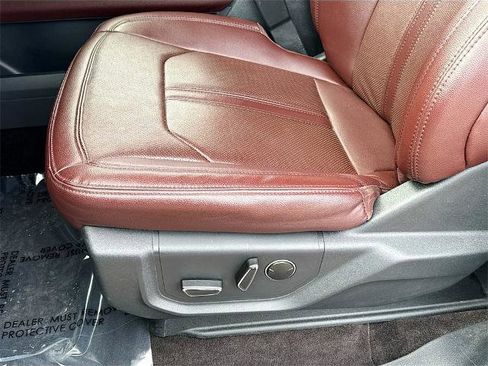 Certified 2022 Ford Expedition Limited image 17