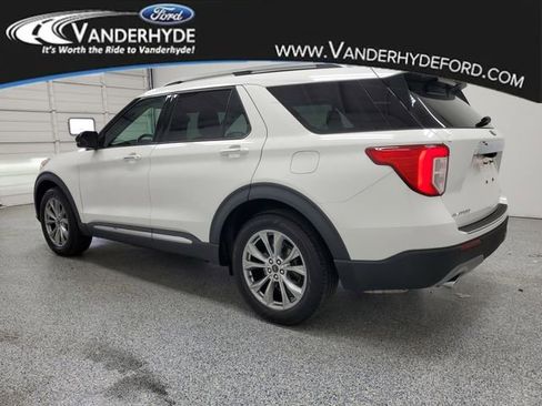 Used 2021 Ford Explorer Limited image 4