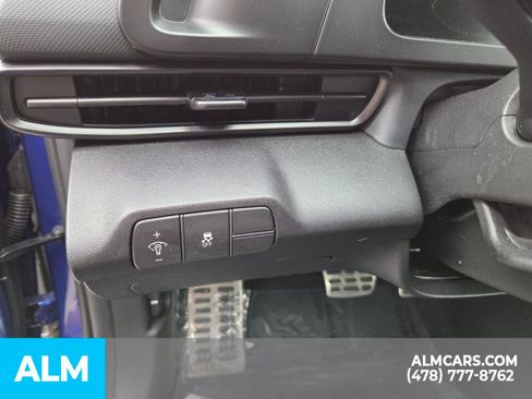 Used 2025 Hyundai Elantra Sport image 12