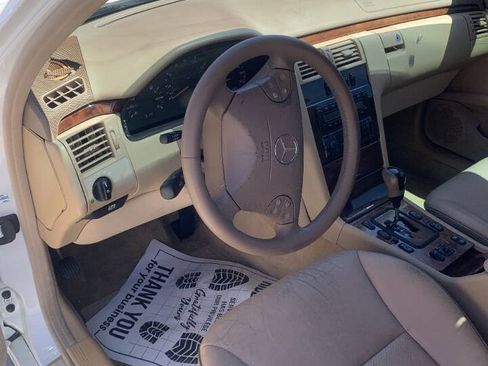 Used 2002 Mercedes-Benz E 320 Sedan image 12