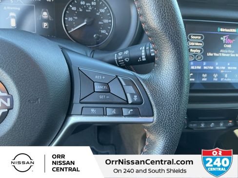 Used 2023 Nissan Kicks SR image 19