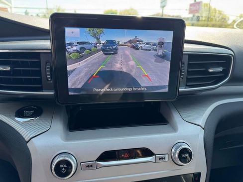 Used 2023 Ford Explorer XLT w/ Equipment Group 202A image 22